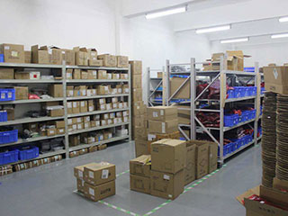 存儲氧氣檢測儀,臭氧檢測儀,氨氣檢測儀,可燃?xì)怏w報(bào)警器的倉庫